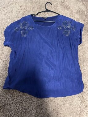 Express Royal Blue Short Sleeve Scoop Neck Top with Shoulder Rhinestone Flowers